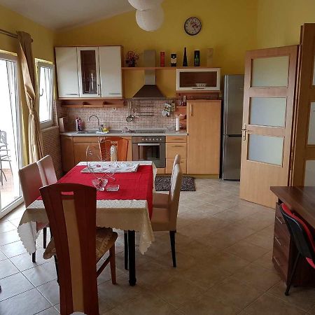 Porodicni Apartman تْشيرسيك نوفي المظهر الخارجي الصورة