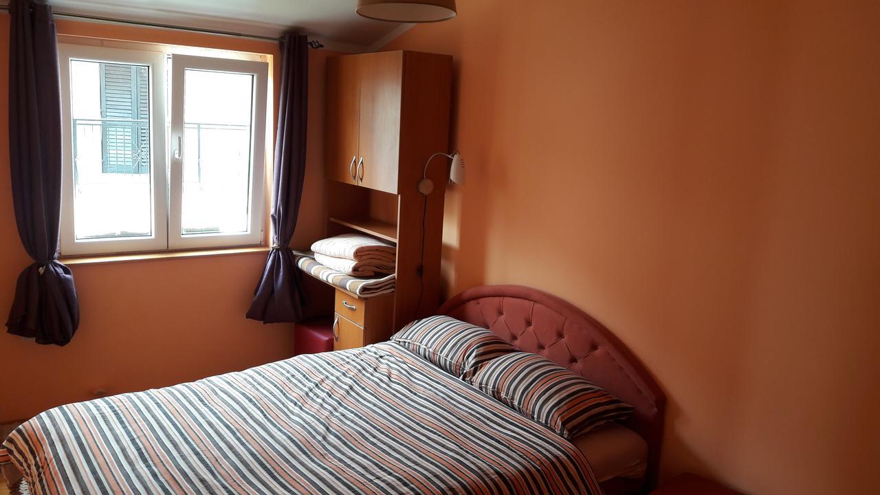 Porodicni Apartman تْشيرسيك نوفي المظهر الخارجي الصورة