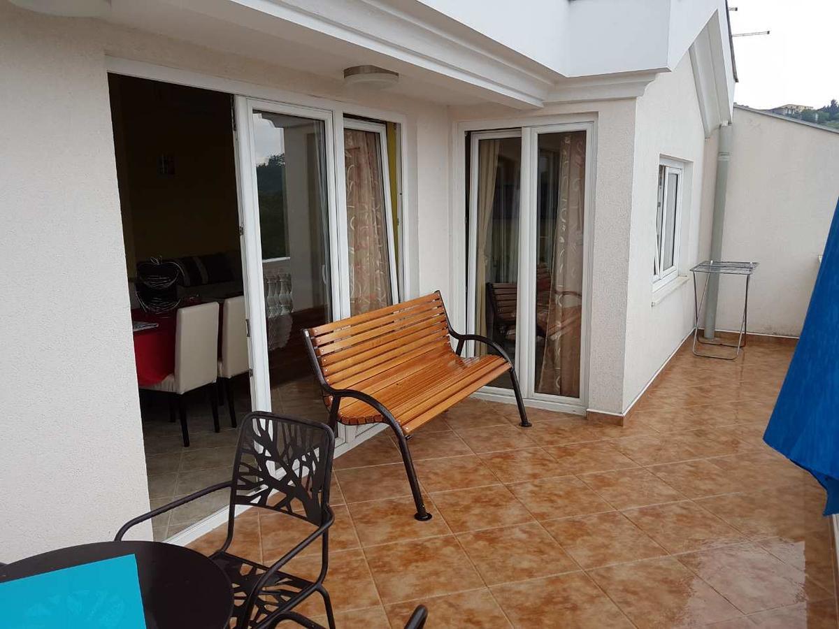 Porodicni Apartman تْشيرسيك نوفي المظهر الخارجي الصورة